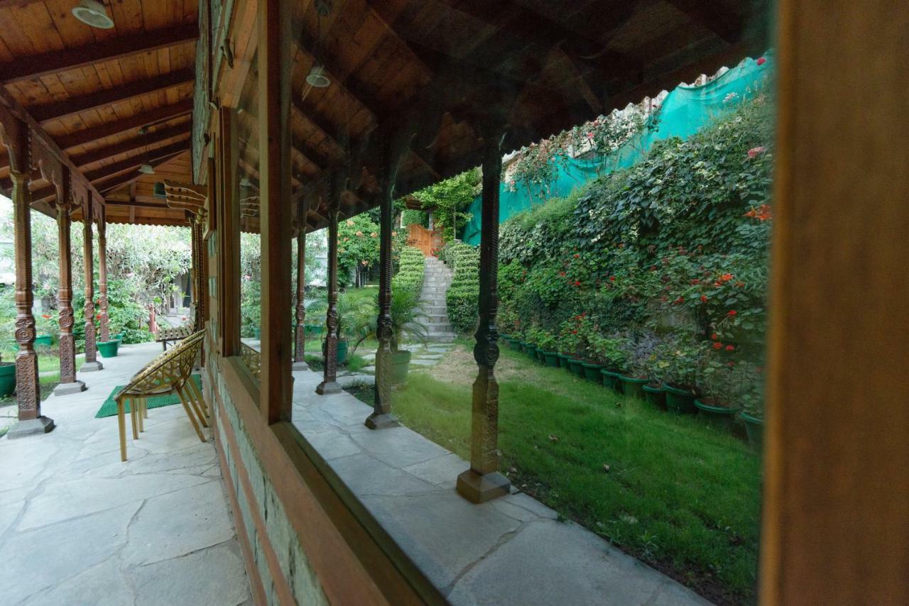 Hotel Shobla Kaathkuni Royale Kulu Exterior foto